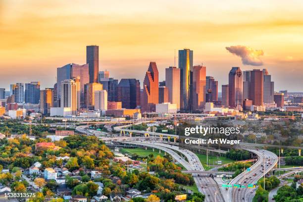 downtown houston skyline - houston texas stock pictures, royalty-free photos & images