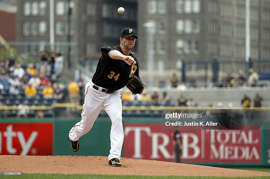 Atlanta Braves v Pittsburgh Pirates