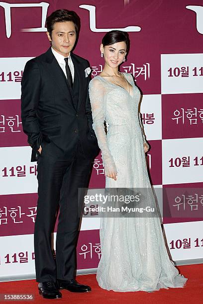 South Korean actor Jang Dong-Gun and Cecilia Cheung from China attend the 'Dangerous Liaisons' VIP screening on October 10, 2012 in Seoul, South...