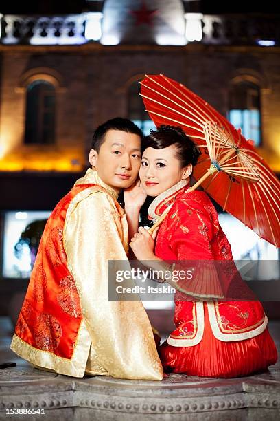 asian traditional wedding - chinese ethnicity stock pictures, royalty-free photos & images