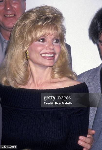Actress Loni Anderson attends the Museum of Television & Radio's 11th Annual Television Festival - "WKRP in Cincinnati" Reunion on March 4, 1994 at...
