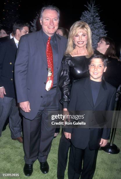 Actress Loni Anderson, boyfriend Geoff Brown and her son Quinton Reynolds attend "The Grinch" Universal City Premiere on November 8, 2000 at the...