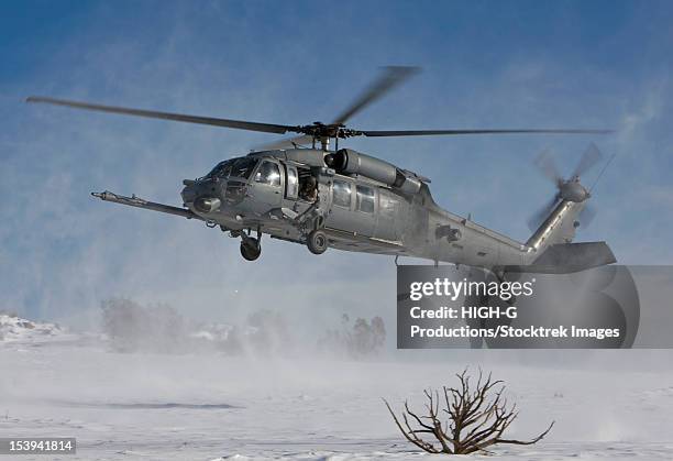 Hh 60 Pave Hawk Helicopter Photos and Premium High Res Pictures - Getty ...