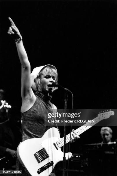 Muriel Moreno, chanteuse du groupe Niagara, sur scène à l'Olympia le 11 mars 1987.