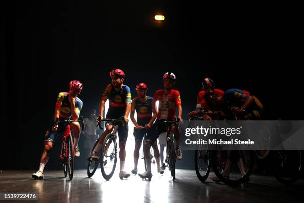 Giulio Ciccone of Italy, Tony Gallopin of France, Mads Pedersen of Denmark, Mattias Skjelmose Jensen of Denmark, Alex Kirsch of Luxembourg and Jasper...