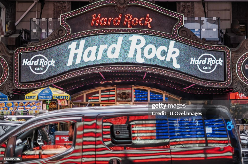 Street View/Moment from New York City.