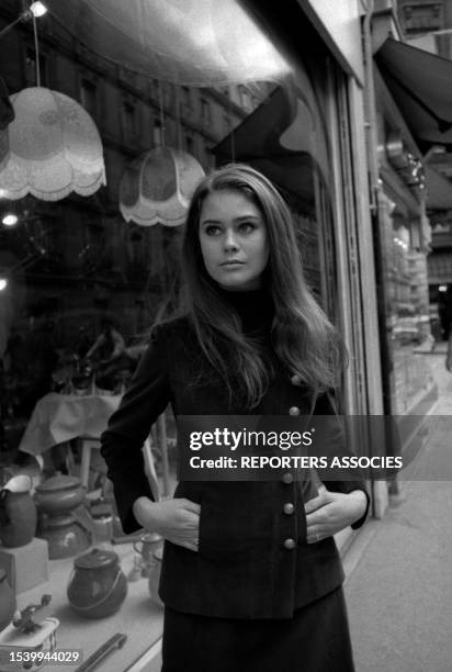 Actrice Corinne Cléry à Paris le 11 septembre 1967