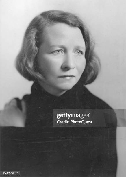 17 Poet Edna St Vincent Millay Stock Photos High Res Pictures and 17 Poet Edna St Vincent Millay Stock Photos High Res Pictures and