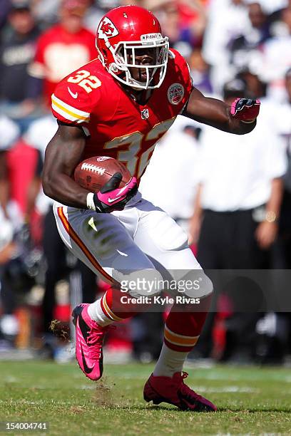 Cyrus Gray of the Kansas City Chiefs turns up the field after a reception against the Baltimore Ravens in the fourth quarter on October 07, 2012 at...