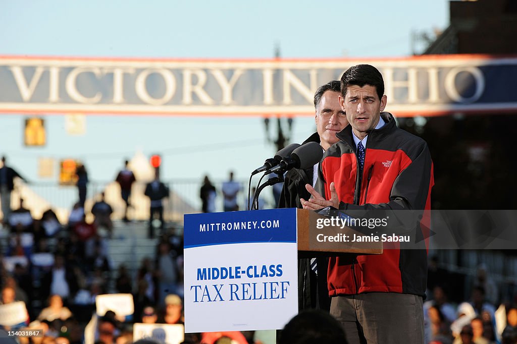 Romney and Ryan Campaign In Ohio