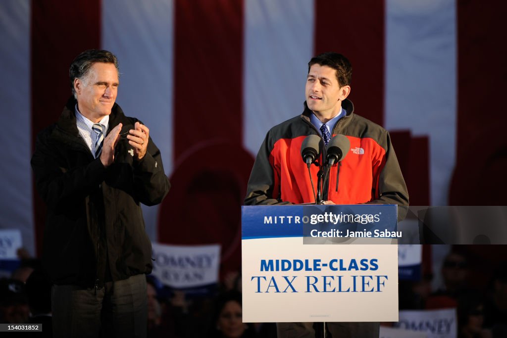 Romney and Ryan Campaign In Ohio