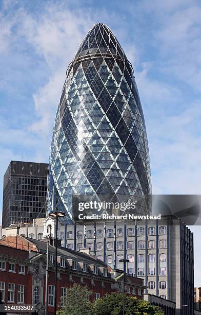 30 st mary axe - norman foster gebouw stockfoto's en -beelden