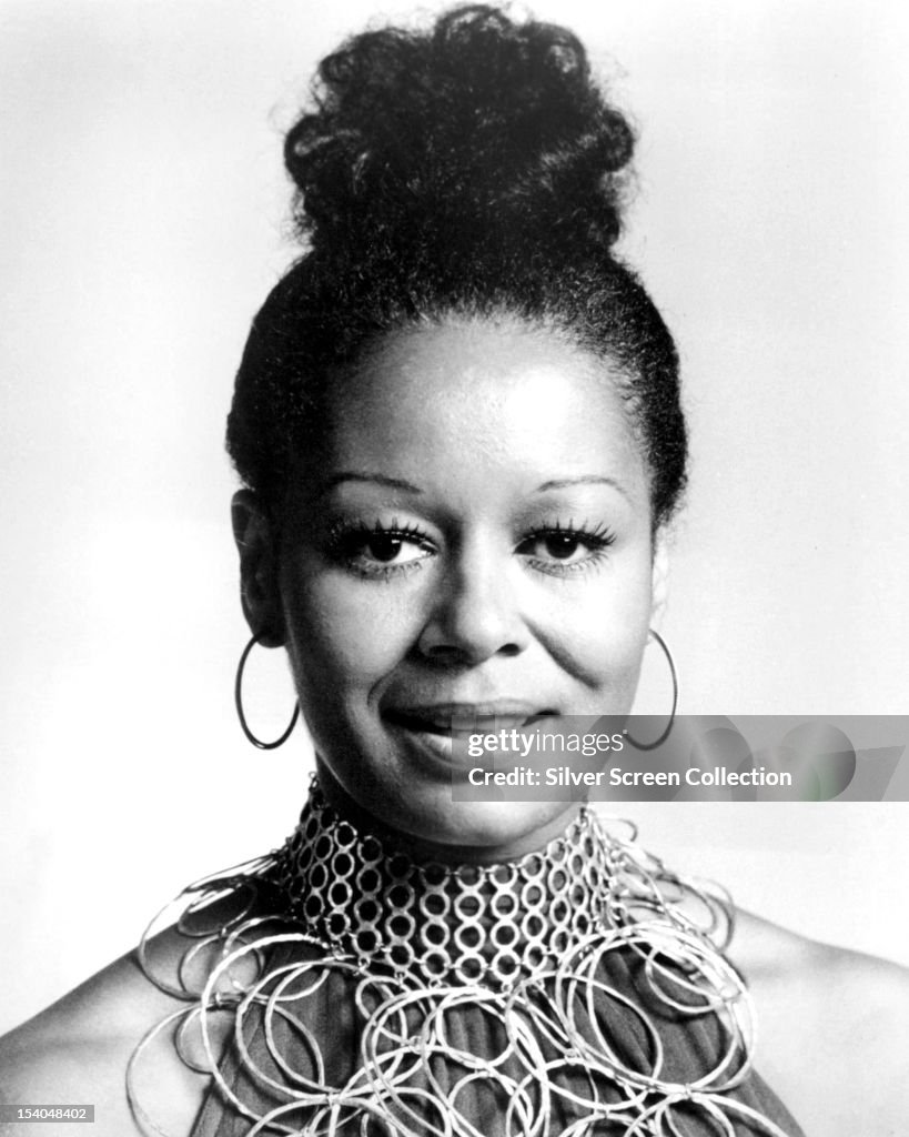 American actress Gail Fisher as Peggy Fair in the TV detective series... Nachrichtenfoto Getty