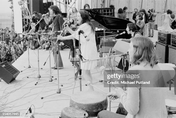 Set Rig Band 68 The Incredible String Band Photos Stock Photos, High-Res Pictures ...