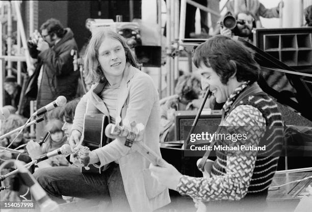 Rebine String 68 The Incredible String Band Photos Stock Photos, High-Res Pictures ...