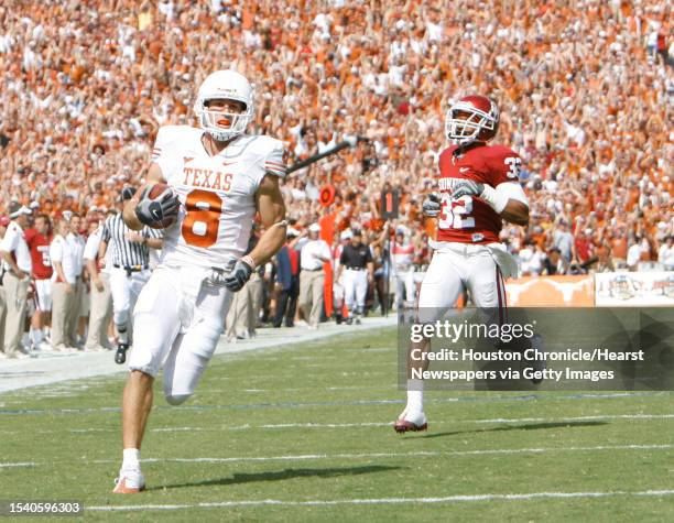 Texas wide receiver Jordan Shipley out runs the Oklahoma kick defense for a touchdown in the second quarter of his Red River Rivalry football game...