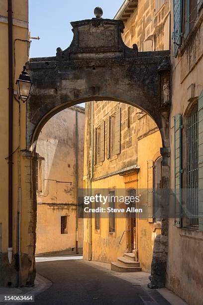 arles - provence - france - arles stock-fotos und bilder