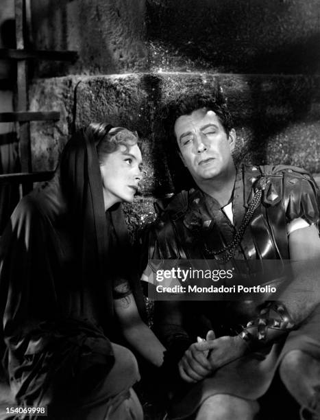 Robert Love Taylor Photos and Premium High Res Pictures Getty Images