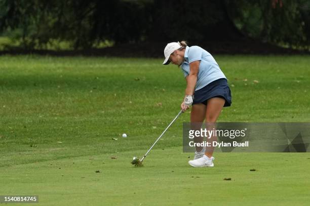 Amateur Mia Hammond of the United States plays a shot on the third hole during the first round of the Dana Open at Highland Meadows Golf Club on July...