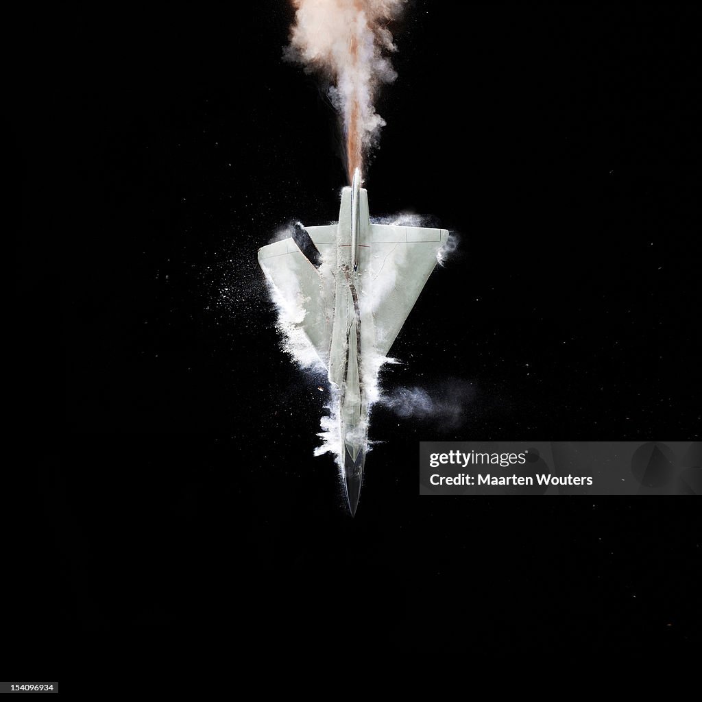 Flop Gun Jet Explosion Photo - Getty Images