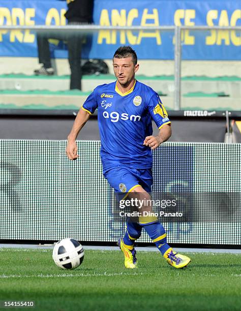 Alessandro Carrozza of Hellas Verona in action during the Serie B match between Hellas Verona FC and US Grosseto at Stadio Marc'Antonio Bentegodi on...