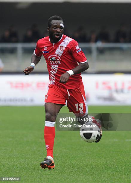 Kenneth Obodo of Grosseto in action during the Serie B match between Hellas Verona FC and US Grosseto at Stadio Marc'Antonio Bentegodi on October 14,...