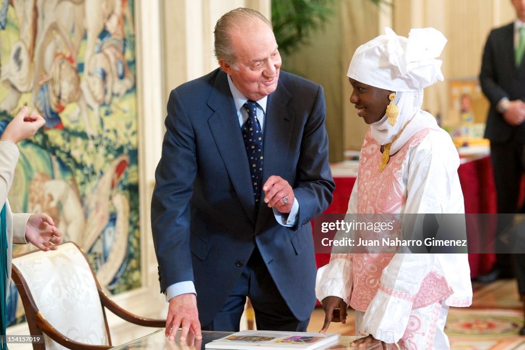 King Juan Carlos of Spain Attend 'Que Es Un Rey Para Ti' School Competition Winners
