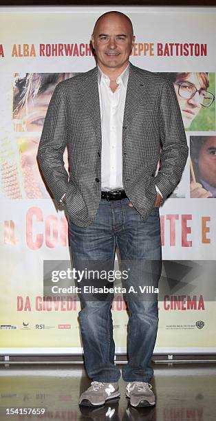 Actor Luca Zingaretti attends "Il Comandante e La Cicogna" photocall at Warner Moderno Cinema on October 15, 2012 in Rome, Italy.