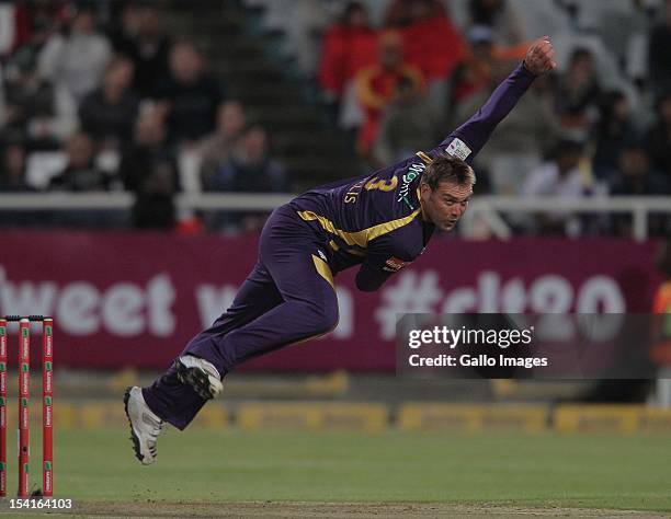 Jacques Kallis of the Kolkata Knight Riders bowls during the Karbonn Smart CLT20 match between Kolkata Knight Riders and Auckland Aces at Sahara Park...