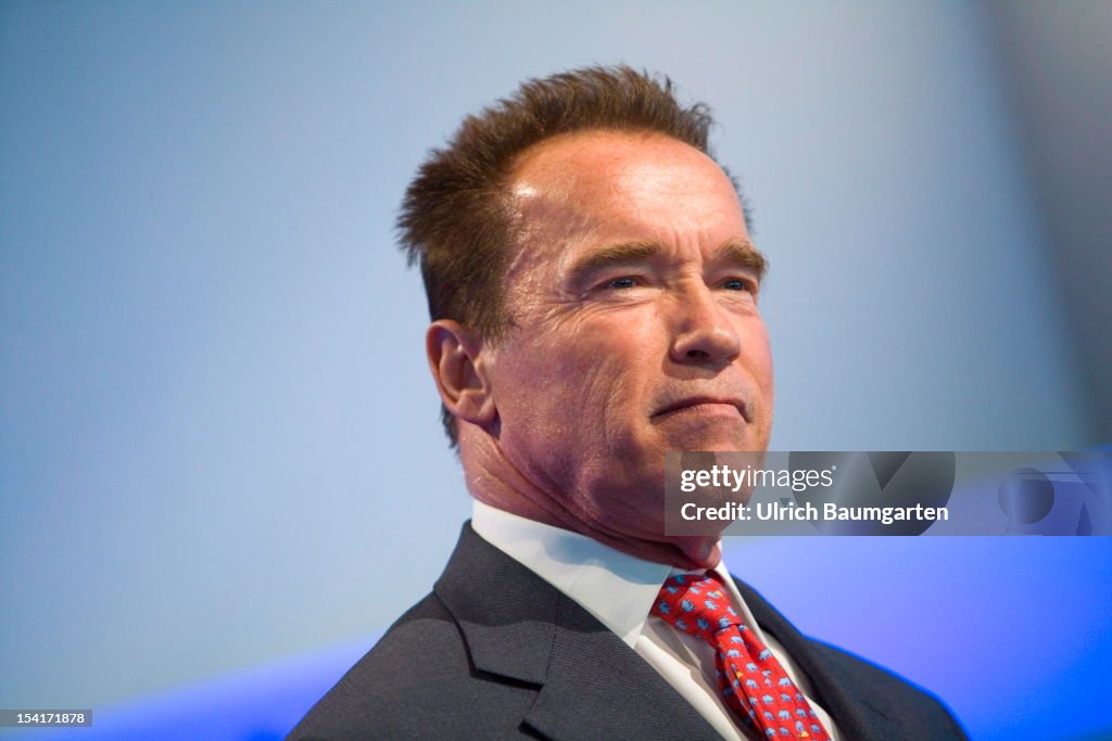 Motd Actor Arnold Schwarzenegger, Austrian - American actor, author and former ...