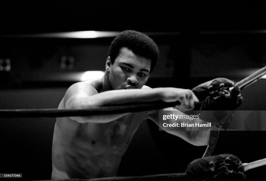 Muhammad Ali Ropes American heavyweight boxer Muhammad Ali leans on the ropes during a ...