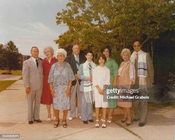 family portrait - ages 65 70 stockfoto's en -beelden