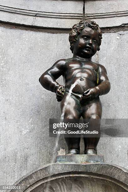 model pis - mannekin pis stock pictures, royalty-free photos & images