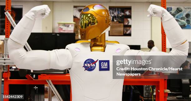 R2 Nasa 112 Nasa Humanoid Robot Stock Photos, High-Res Pictures, and Images ...