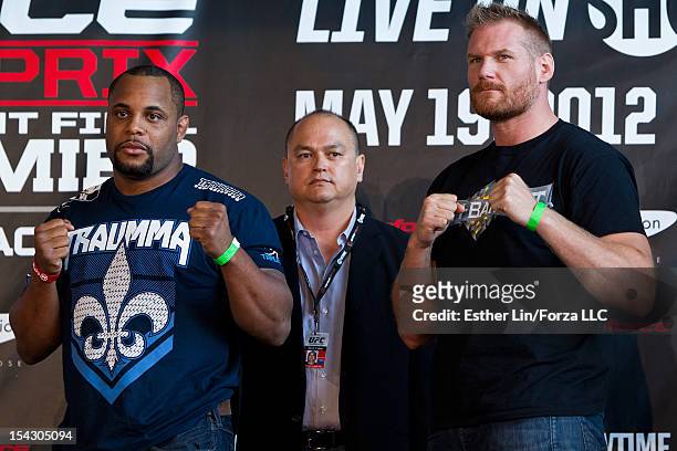 Daniel Cormier poses with Josh Barnett during the Strikeforce weigh-ins at HP Pavilion on May 18, 2012 in San Jose, California.