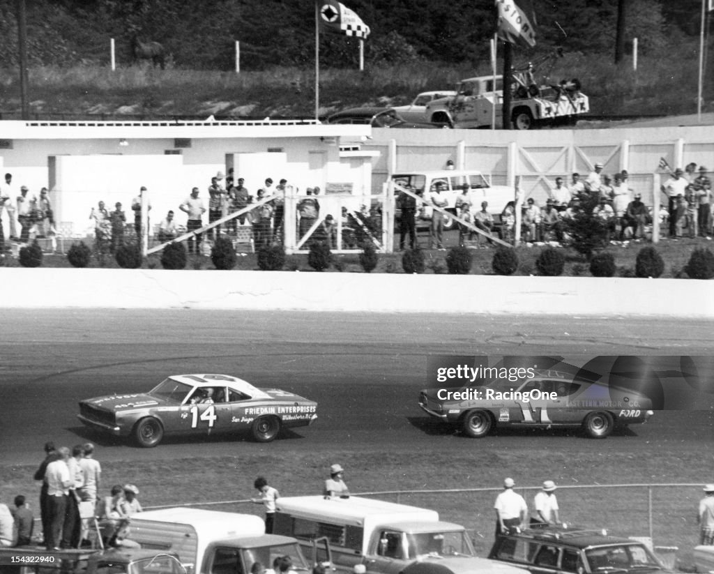 Martinsville NASCAR - 1968 VA 500 Paul Goldsmith/David Pearson