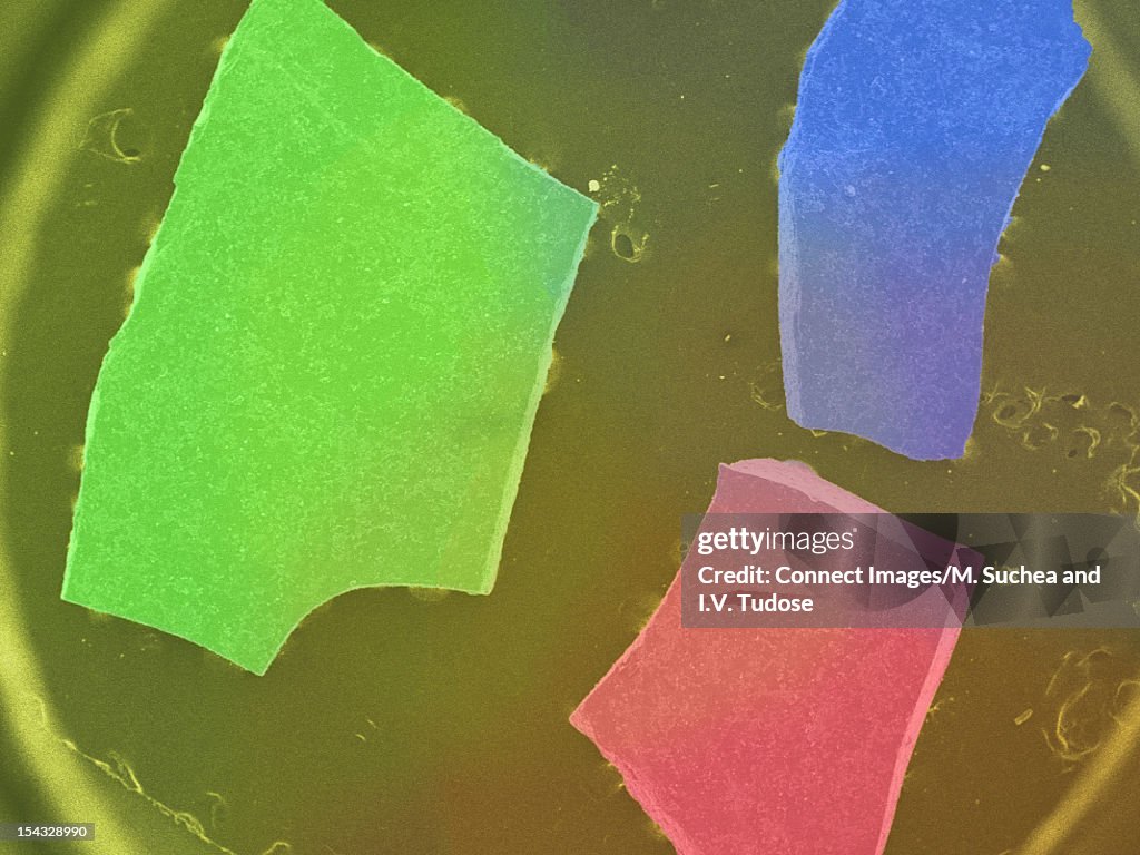 SEM Micrograph of titan dioxide based rocks