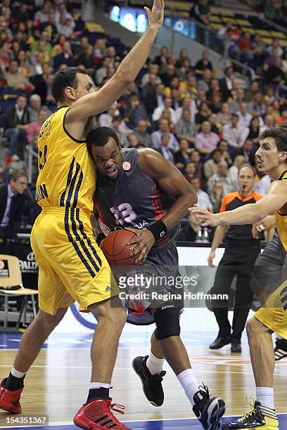Shelden Williams, #23 of Elan Chalon-sur-Saone competes with Yassin Idbihi of Alba Berlin during the 2012-2013 Turkish Airlines Euroleague Regular...
