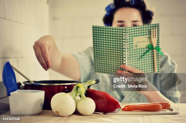 cooking woman - kochrezept stock-fotos und bilder