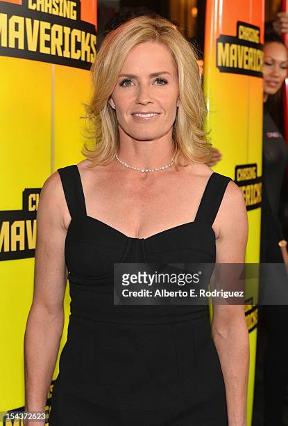 Actress Elisabeth Shue arrives to the premiere of 20th Century Fox's "Chasing Mavericks" on October 18, 2012 in Los Angeles, California.