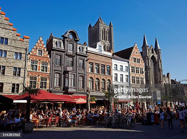 tourists in ghent - gand belgio foto e immagini stock