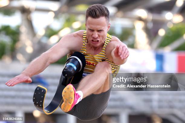 Markus Rehm of Germany competes in the Men's Long Jump T64 Final during day seven of the Para Athletics World Championships Paris 2023 at Stade...