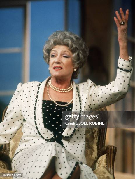 - Photo prise le 24 avril 1984 au théâtre Marigny à Paris de la comédienne et actrice Lise Delamare qui est morte le 25 juillet 2006, à l'âge de 93...