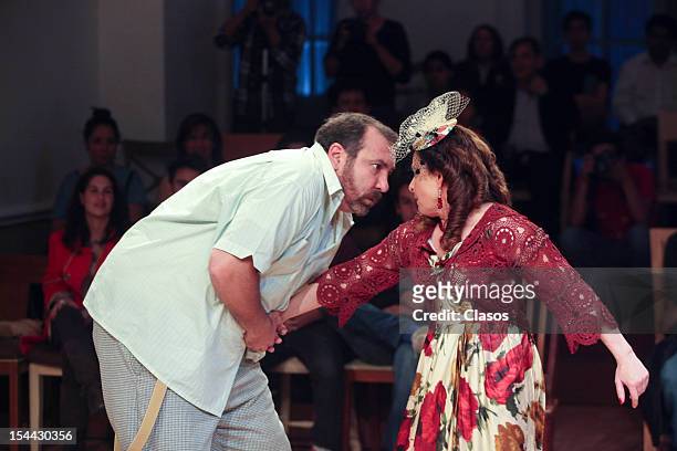 Hernan Mendoza y Dora Cordero perform during the premier of the play Tennessee en Cuerpo y Alma at Casa del Lago on October 18, 2012 in Mexico City,...