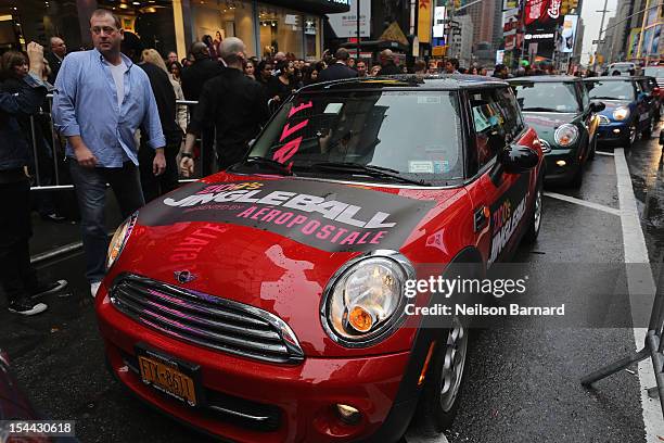 S Elvis Duran and The Wanted arrive at Z100’s Jingle Ball 2012, presented by Aéropostale, Official Kick Off Party at Aeropostale Times Square on...