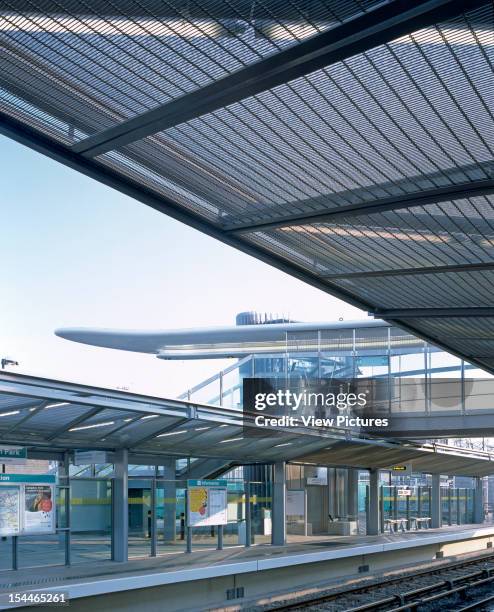 36 Langdon Park Dlr Station Stock Photos, HighRes Pictures, and Images