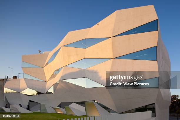 Vodafone Headquarters Building, Barbosa & Guimaraes Architects, Porto, Portugal Corner Elevation Of Angular Structurebarbosa & Guimaraes Architects,...