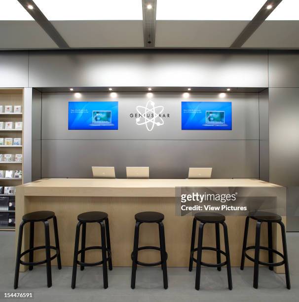 Apple Store, Manchester, United Kingdom, Architect Gensler, Apple Store Genius Bar