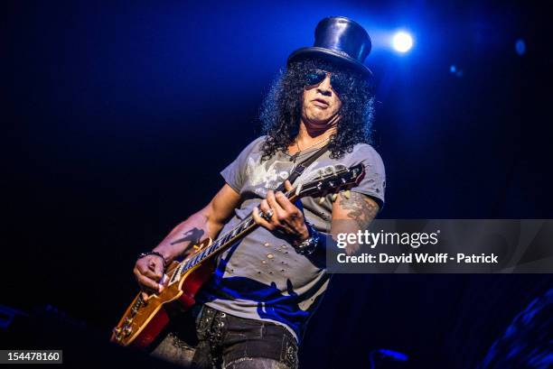 Slash performs at Le Zenith on October 20, 2012 in Paris, France.