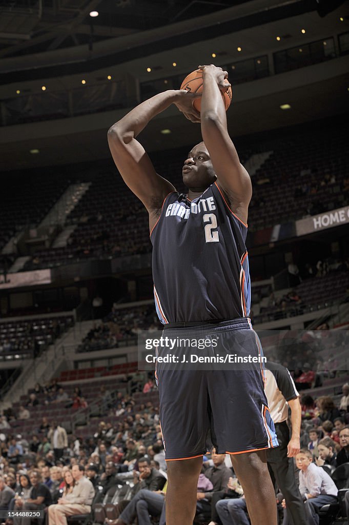 Charlotte Bobcats v Detroit Pistons